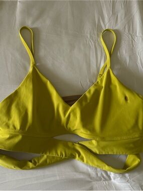 Lululemon Still Now Bra Yellow Serpentine
